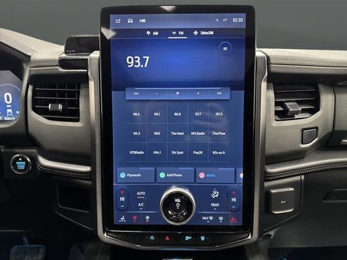 Used 2024 Ford Expedition Max Platinum AWD/4WD image 19