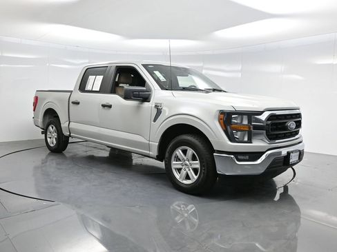 Used 2023 Ford F150 XLT image 30