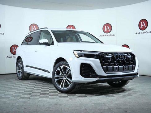 New 2026 Audi Q7 2.0T Premium image 1
