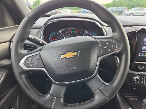 Certified 2023 Chevrolet Traverse LT w/ Rear Camera Mirror Package AWD/4WD image 13