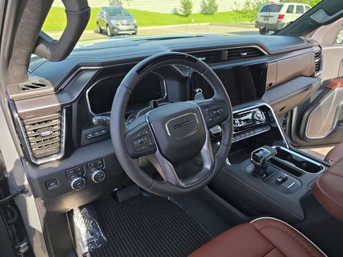 New 2026 GMC Sierra 1500 Denali Ultimate w/ LPO, Black Badging Package AWD/4WD image 16