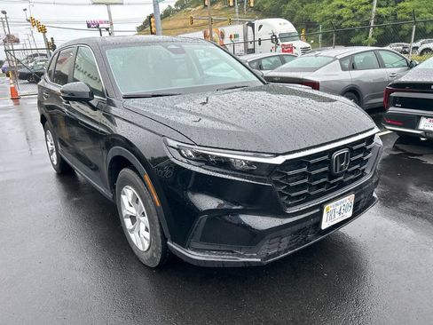 Used 2025 Honda CR-V LX image 2