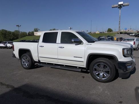 Used 2017 GMC Sierra 1500 SLT AWD/4WD image 9