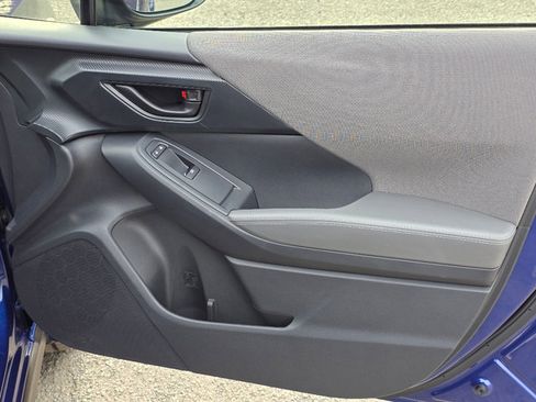 Used 2024 Subaru Crosstrek 2.0i Premium image 19