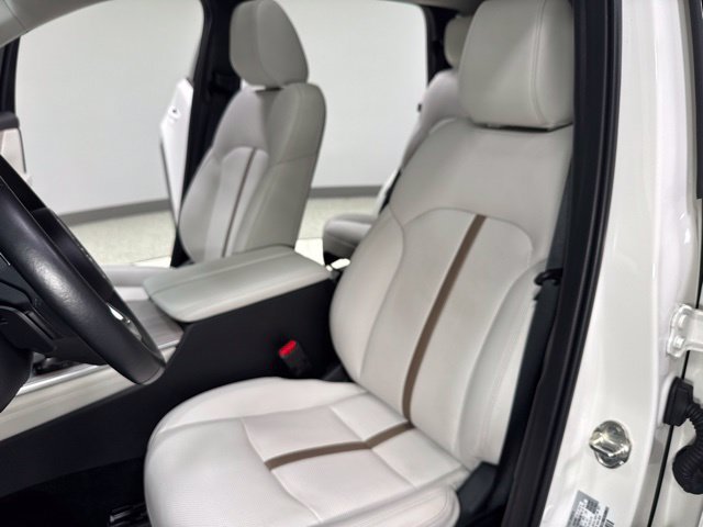 Used 2024 MAZDA CX-90 Plug-In Hybrid w/ Premium Plus AWD/4WD image 16