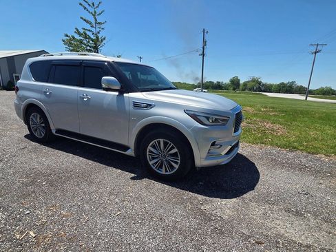 Used 2018 INFINITI QX80 4WD image 2