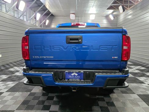 Used 2022 Chevrolet Colorado W/T w/ Custom Special Edition image 6