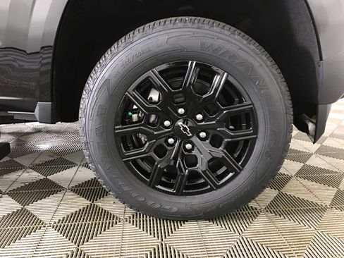 New 2026 Chevrolet Colorado W/T image 22