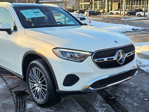 New 2026 Mercedes-Benz GLC 300 4MATIC image 2