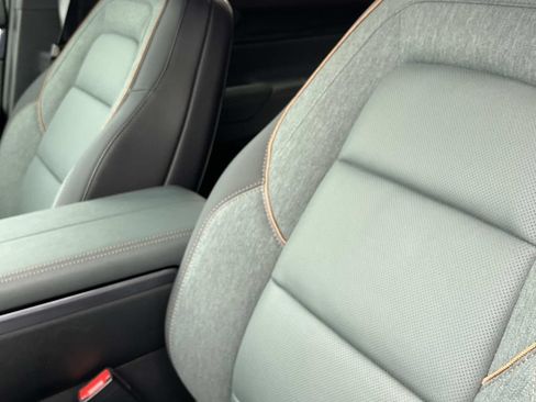 Used 2026 GMC Terrain AT4 w/ Convenience Package III AWD/4WD image 30