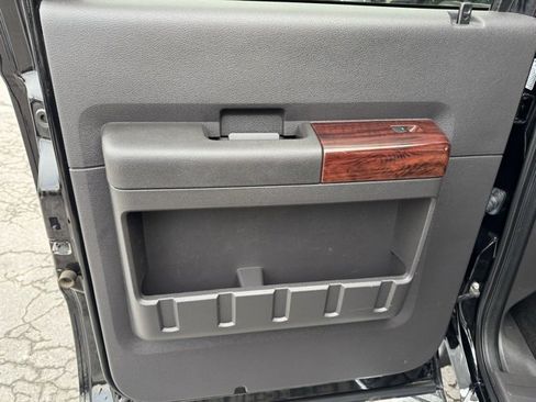 Used 2009 Ford F350 Lariat image 13