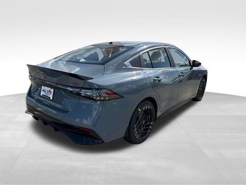 New 2026 Nissan Sentra SR w/ Floor Mat Package FWD image 9