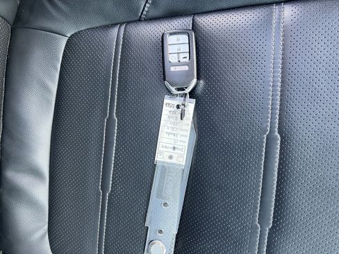 Used 2019 Honda CR-V Touring image 37