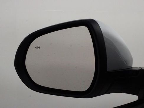 Used 2024 Buick Encore GX Sport Touring image 34