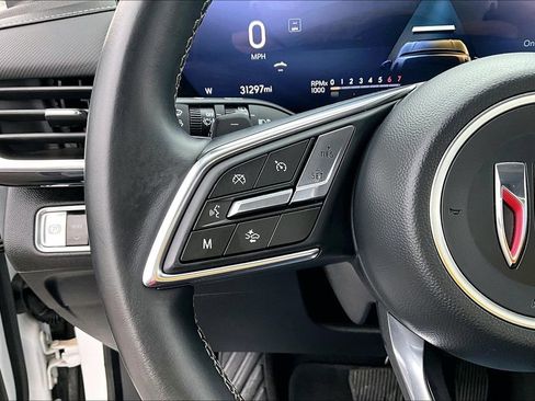 Used 2024 Buick Envision Preferred image 18