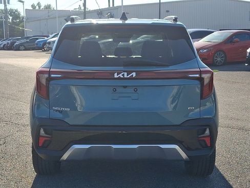 Used 2024 Kia Seltos SX w/ SX Sunroof Package AWD/4WD image 5