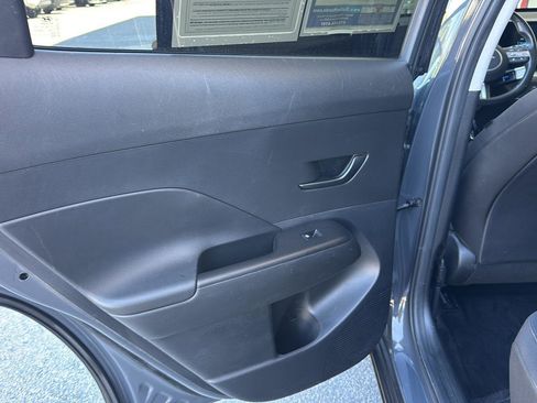 Used 2024 Hyundai Kona SEL w/ Convenience Package image 15