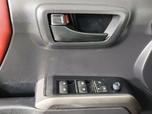 Used 2022 Toyota Tacoma SR5 w/ Technology Package RWD image 19