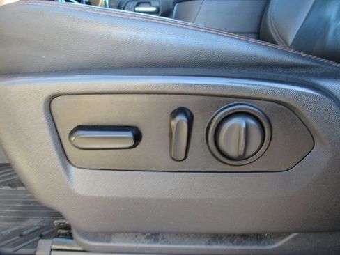 Used 2021 GMC Sierra 2500 AT4 w/ AT4 Premium Plus Package image 15