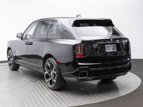 New 2027 Rolls-Royce Cullinan Black Badge AWD/4WD image 4