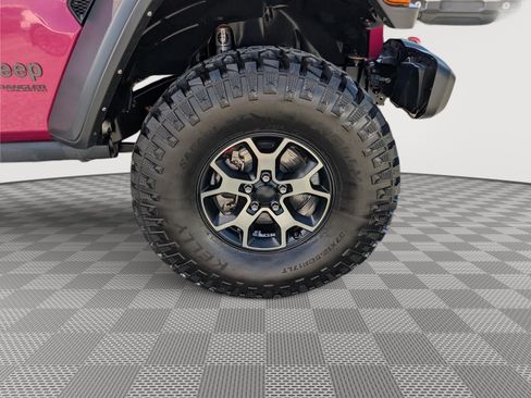 Used 2021 Jeep Wrangler Unlimited Rubicon AWD/4WD image 9