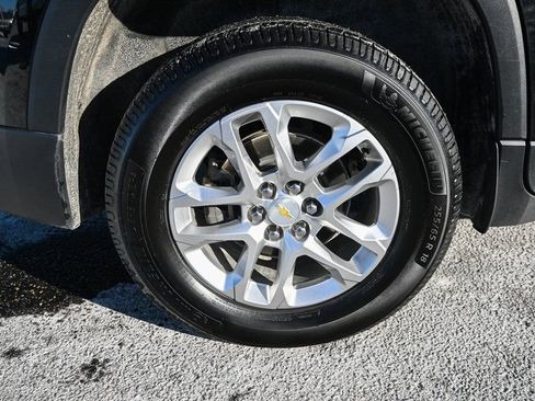Used 2019 Chevrolet Traverse LT image 14