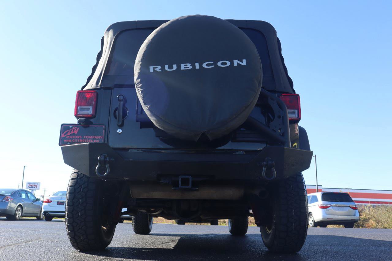 Used 2014 Jeep Wrangler Unlimited Rubicon w/ Connectivity Group AWD/4WD image 9