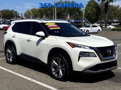 Used 2021 Nissan Rogue SV w/ Premium Package AWD/4WD image 3