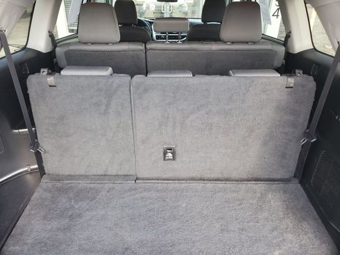 Used 2019 Toyota Highlander LE FWD image 31