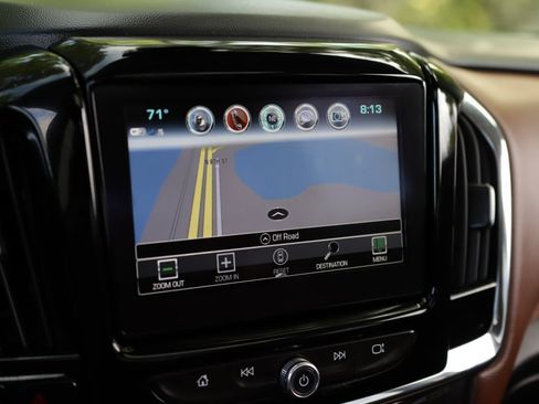 Used 2018 Chevrolet Traverse High Country AWD/4WD image 14