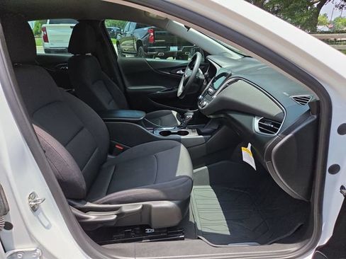 Used 2021 Chevrolet Malibu LS FWD image 28