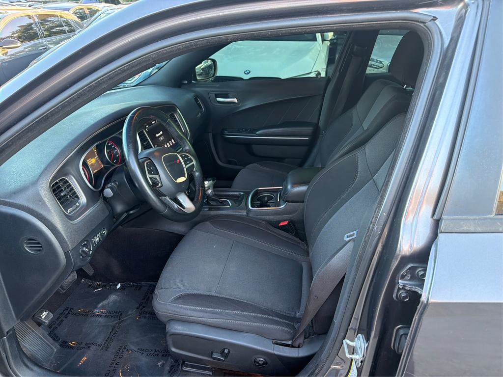 Used 2017 Dodge Charger R/T RWD image 9