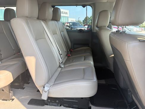 Used 2018 Nissan NV 3500 SL RWD image 36