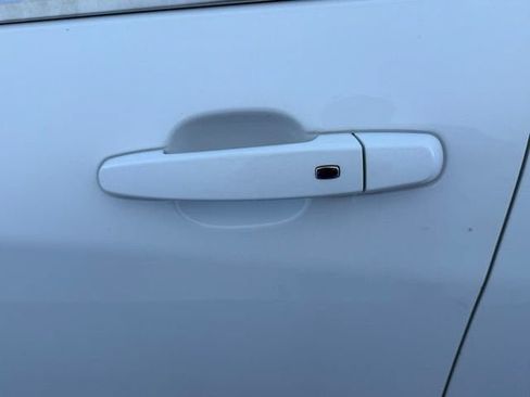 Certified 2023 Chevrolet Equinox LT FWD image 20