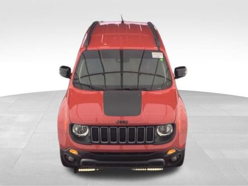 Used 2023 Jeep Renegade Latitude image 2