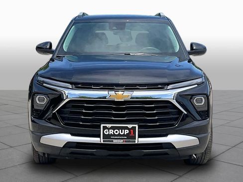 Used 2025 Chevrolet TrailBlazer LT AWD/4WD image 4