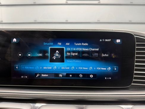 Used 2020 Mercedes-Benz GLS 450 4MATIC image 39