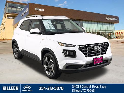 New 2026 Hyundai Venue SEL FWD image 1
