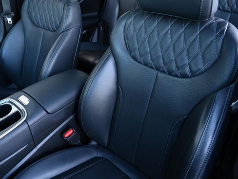 Used 2023 Hyundai Santa Fe Calligraphy image 9