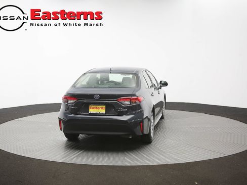Used 2023 Toyota Corolla LE w/ Carpet Mat Package (TMS) FWD image 33