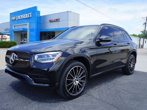 Used 2022 Mercedes-Benz GLC 300 image 1
