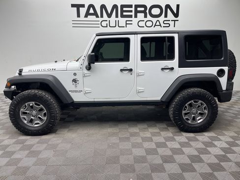 Used 2021 Jeep Wrangler Unlimited Rubicon image 2