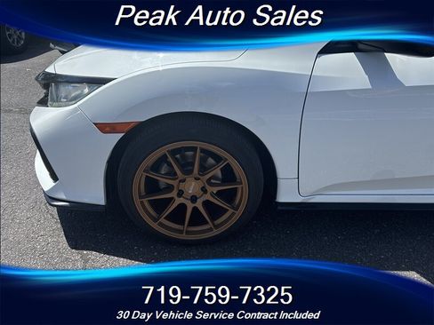 Used 2017 Honda Civic Sport image 9