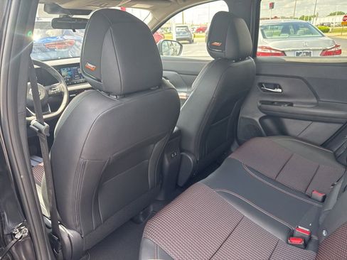 New 2026 Nissan Kicks SR w/ SR Premium Package FWD image 16