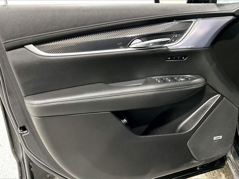 Used 2023 Cadillac XT6 Sport image 20