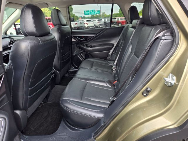 Used 2024 Subaru Outback Touring AWD/4WD image 14
