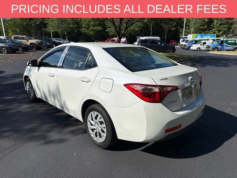 Used 2017 Toyota Corolla LE FWD image 4