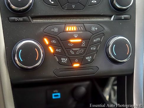 Used 2018 Ford Fusion S FWD image 17