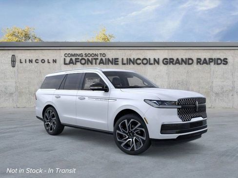 New 2026 Lincoln Navigator Reserve AWD/4WD image 7