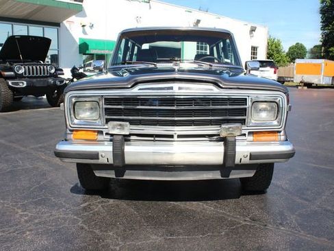Used 1990 Jeep Grand Wagoneer AWD/4WD image 17